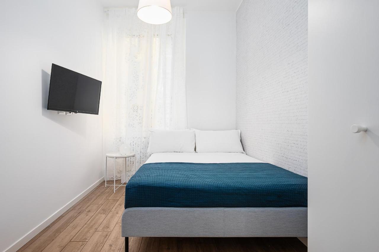 Italianway - Monte Nero 73 * Milano